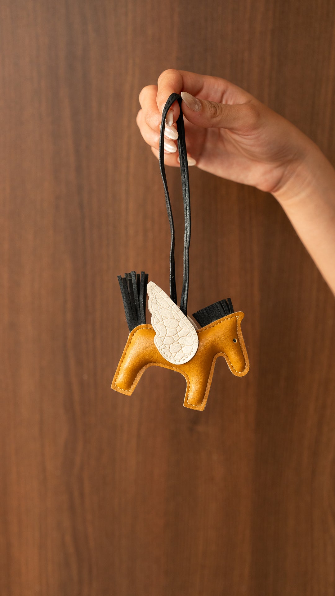 Flying Pony Charm - CamelxWhite
