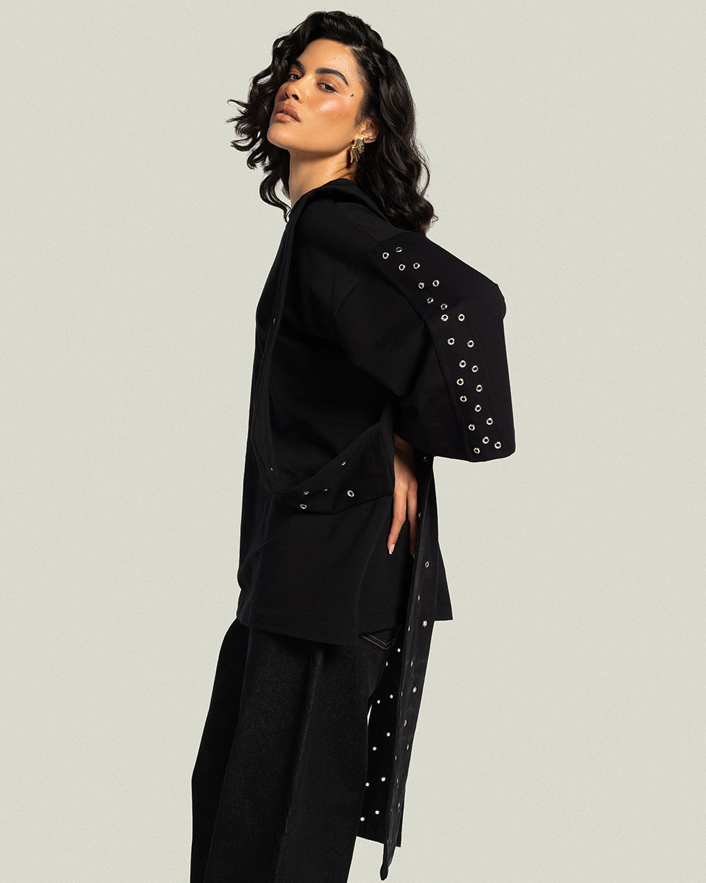 The Multi-Way Eyelets T-shirt Noir