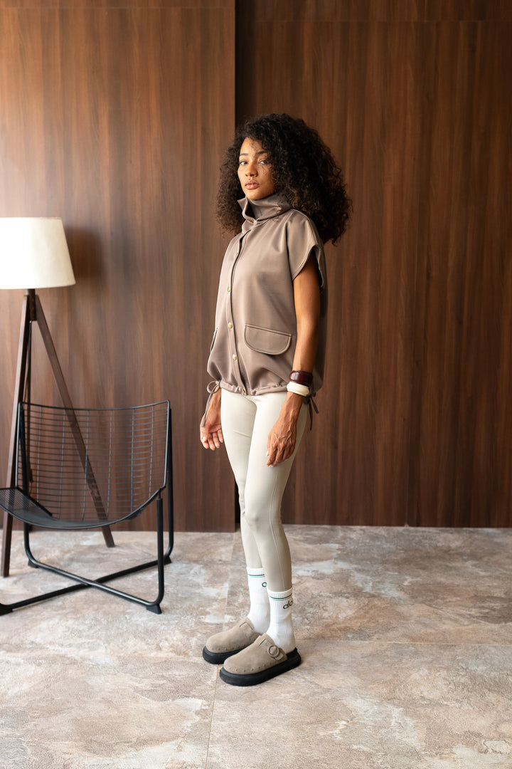 The High-Collar Vest - Café