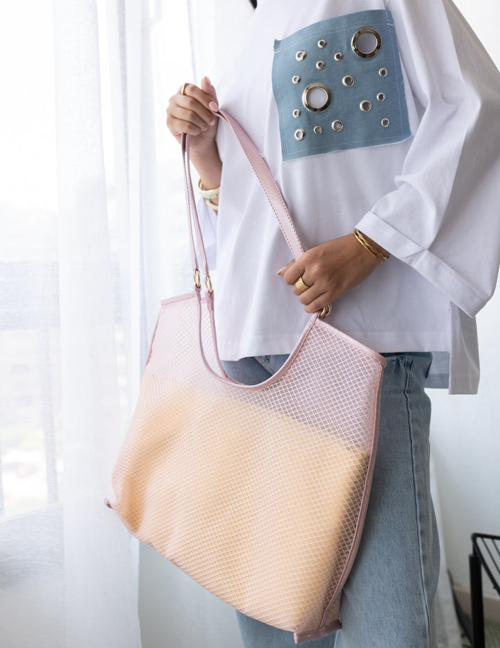 Mesh Tote Bag In Powder Pink