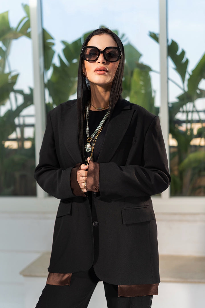 The Satin Trim Blazer - Noir