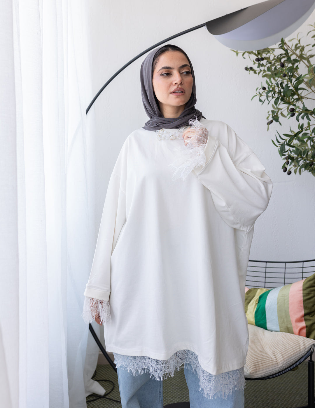 Basic Denttelle White Shirt