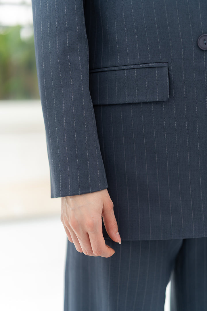 The Power Stripe Blazer - Grey