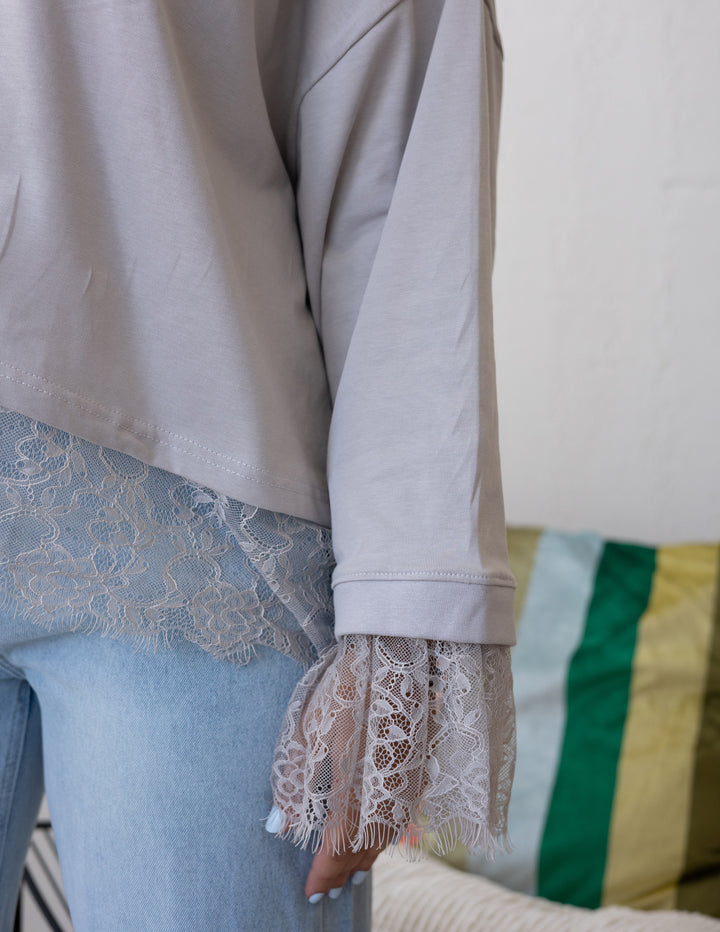 Silver Grey Cropped Dentelle T-shirt