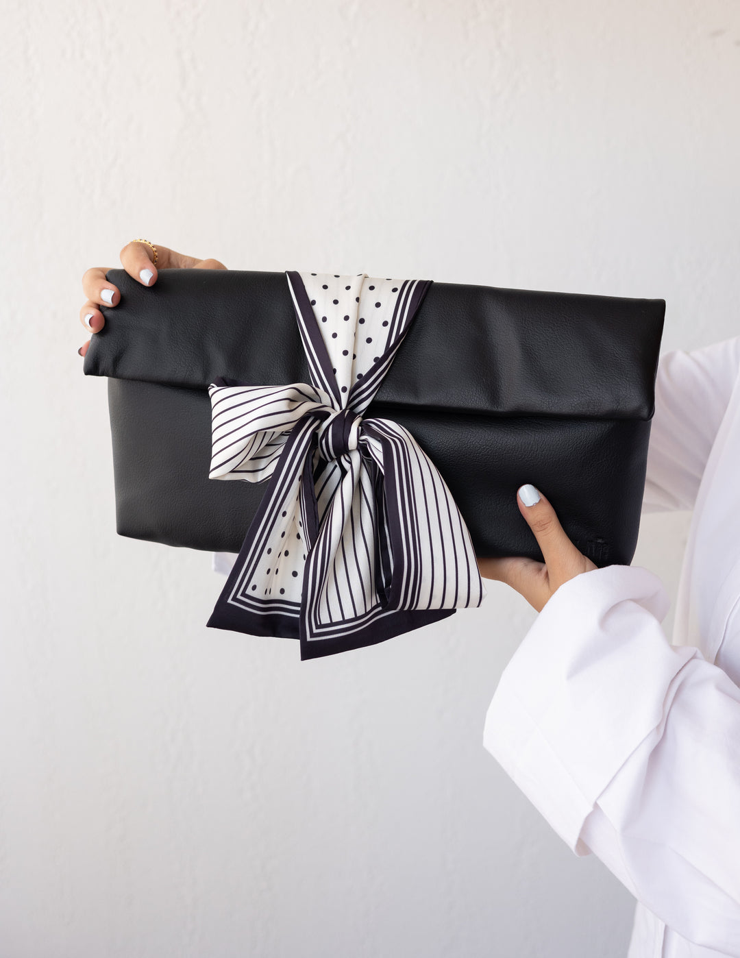 Dot Noir Stripes Caravate Scarf