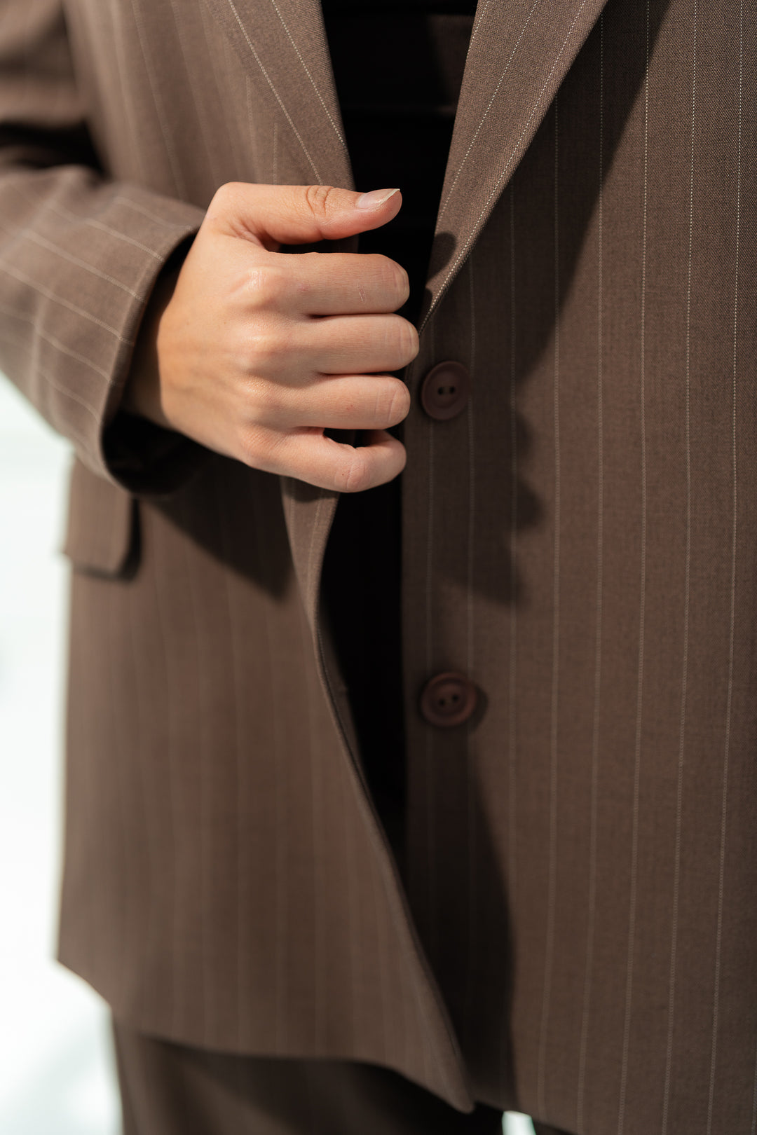 The Power Stripe Blazer - Choco