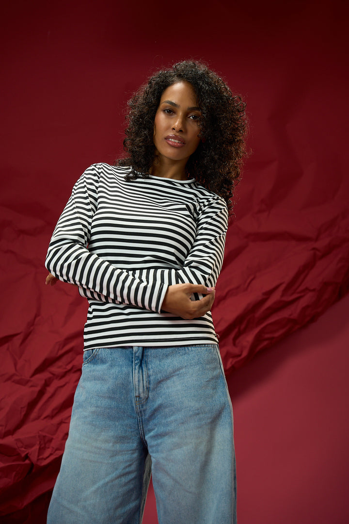 Full Sleeved Cotton BlackXWhite Top