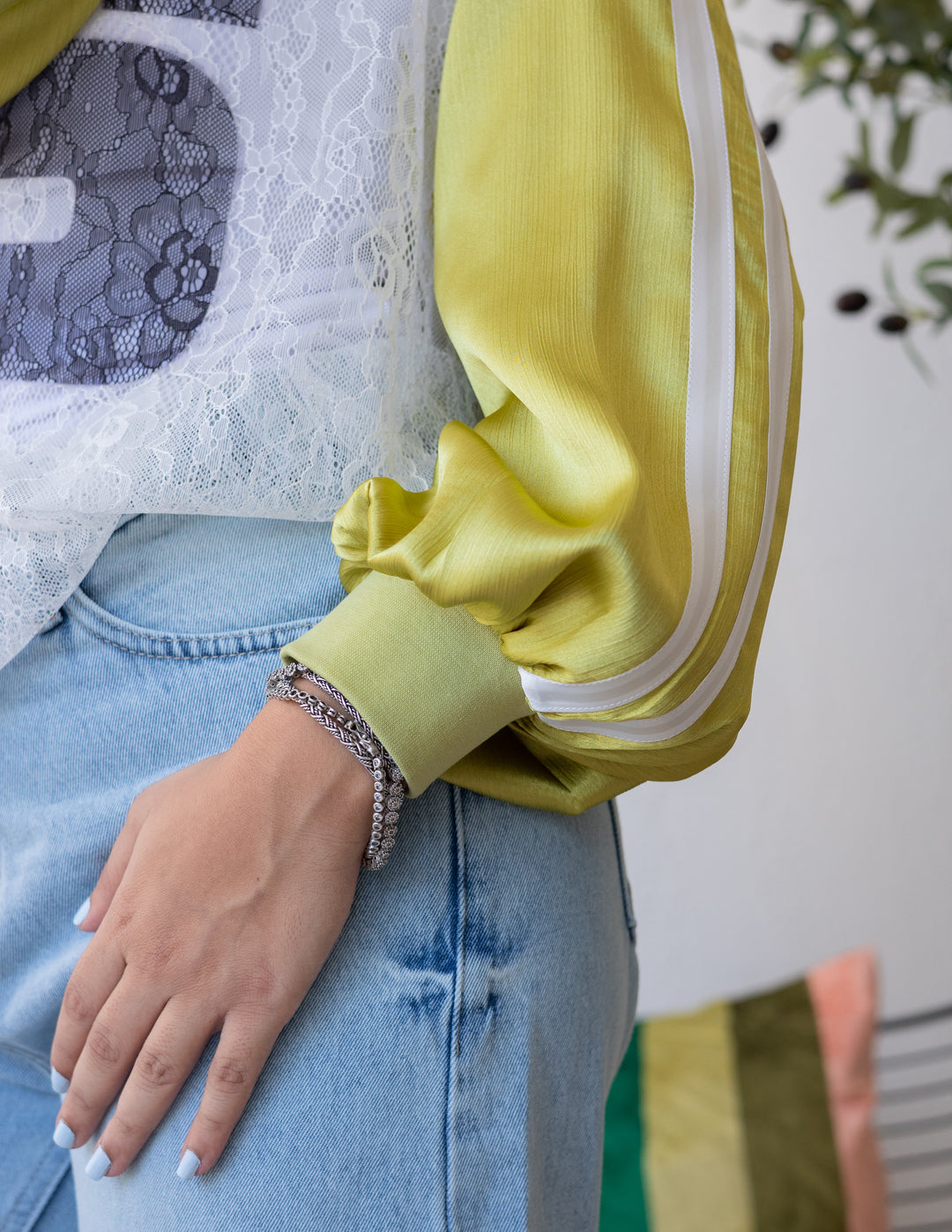 Mustard Printed Dentelle T-shirt