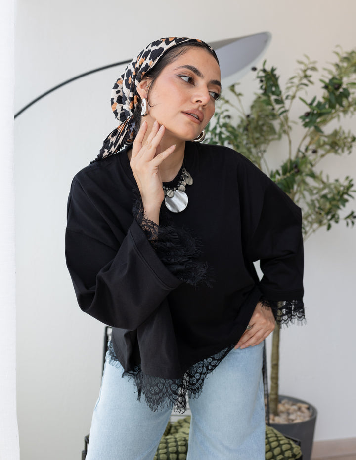 Black Cropped Dentelle T-shirt
