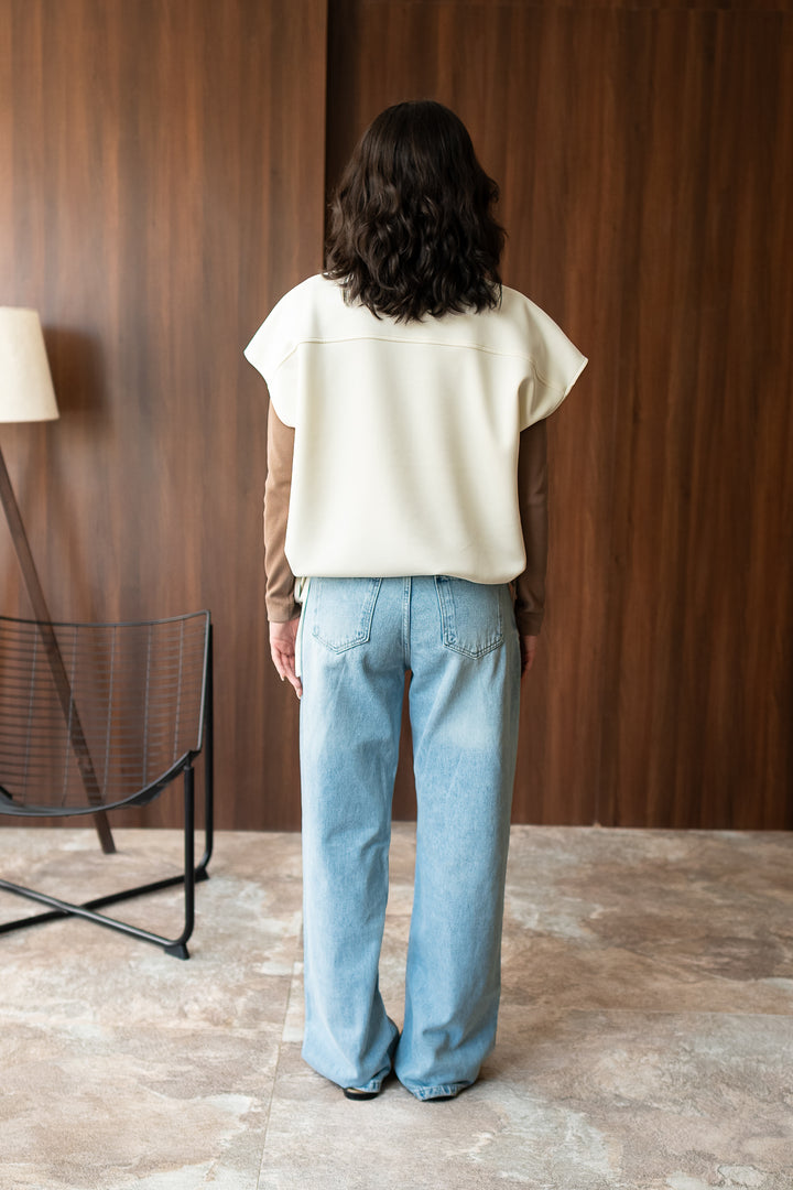 The High-Collar Vest - Cream