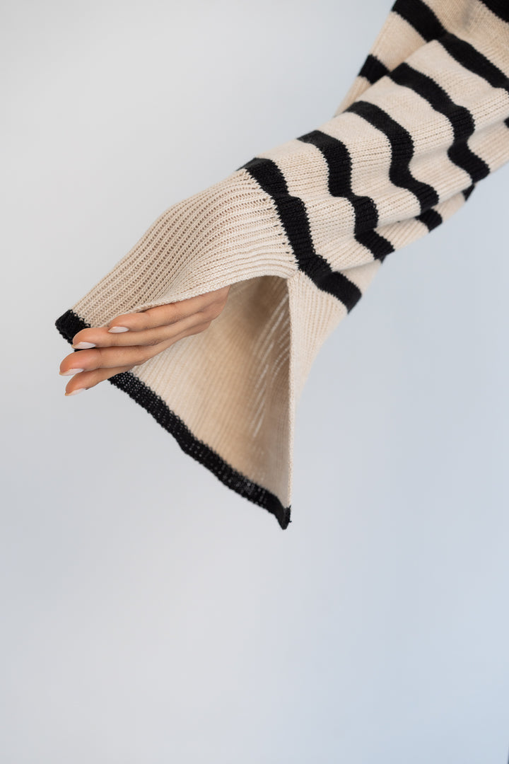 The Knitted Pullover - Stripes Nude