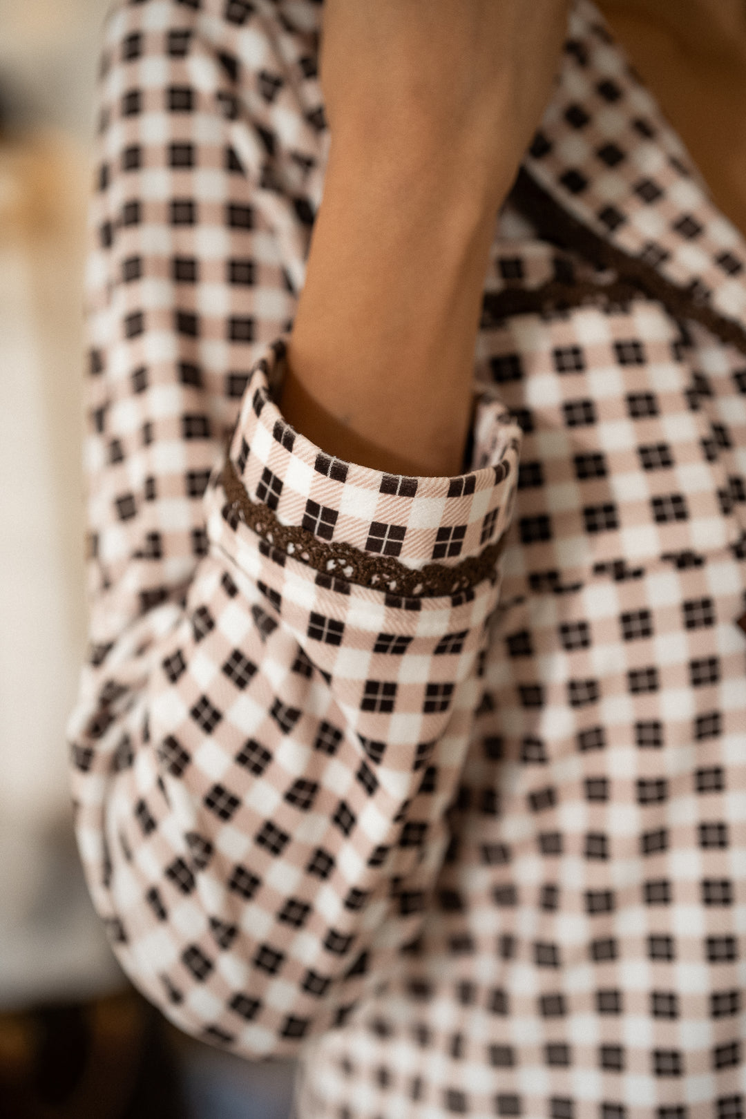 The Bow Edit - Choco