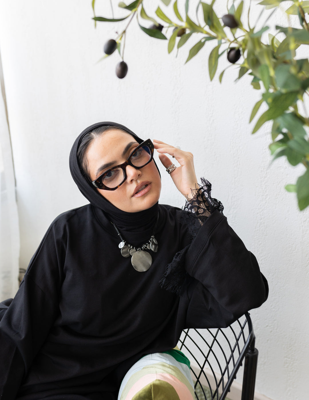 Basic Denttelle Black Shirt