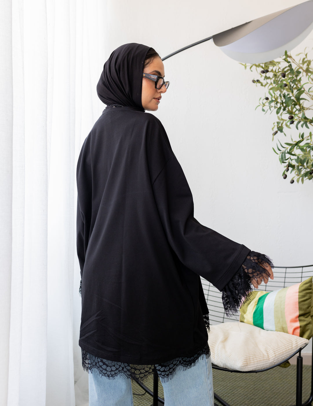 Basic Denttelle Black Shirt