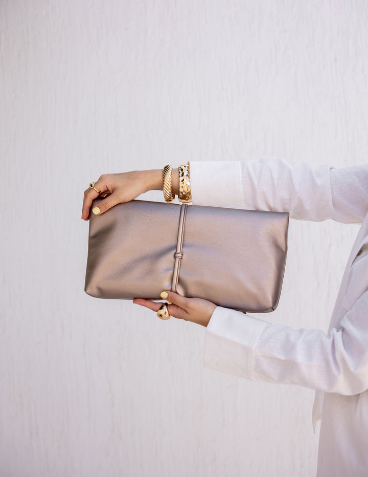 Lail Leather Clutch -Shimmer