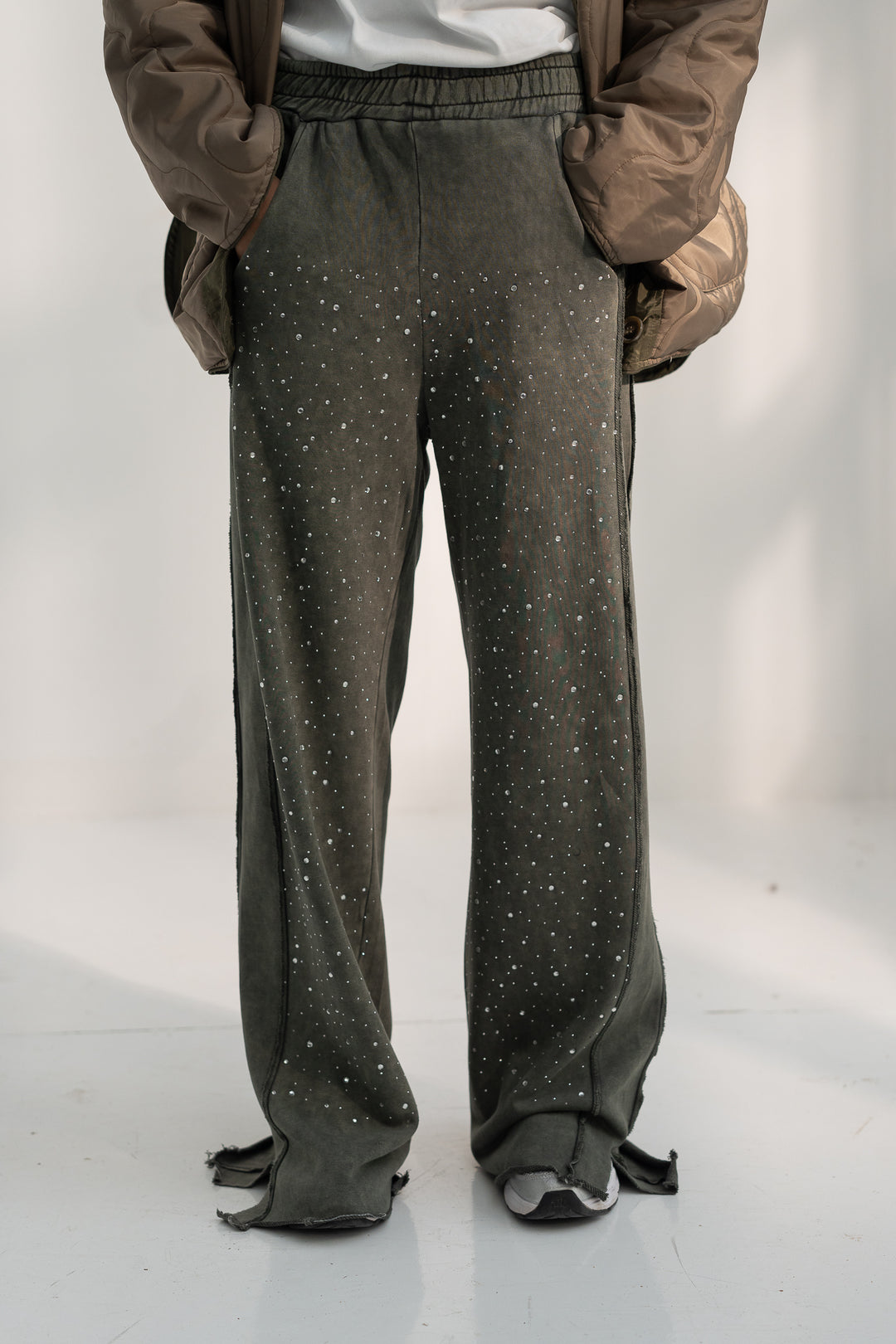 The Blingin' SweatPants - Olive Glow